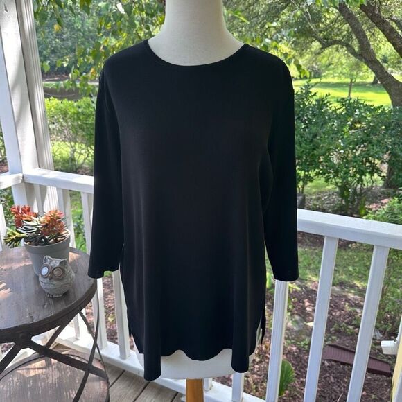 Misook Stretch Knit 3/4 Sleeve Crew - Picture 1 of 4